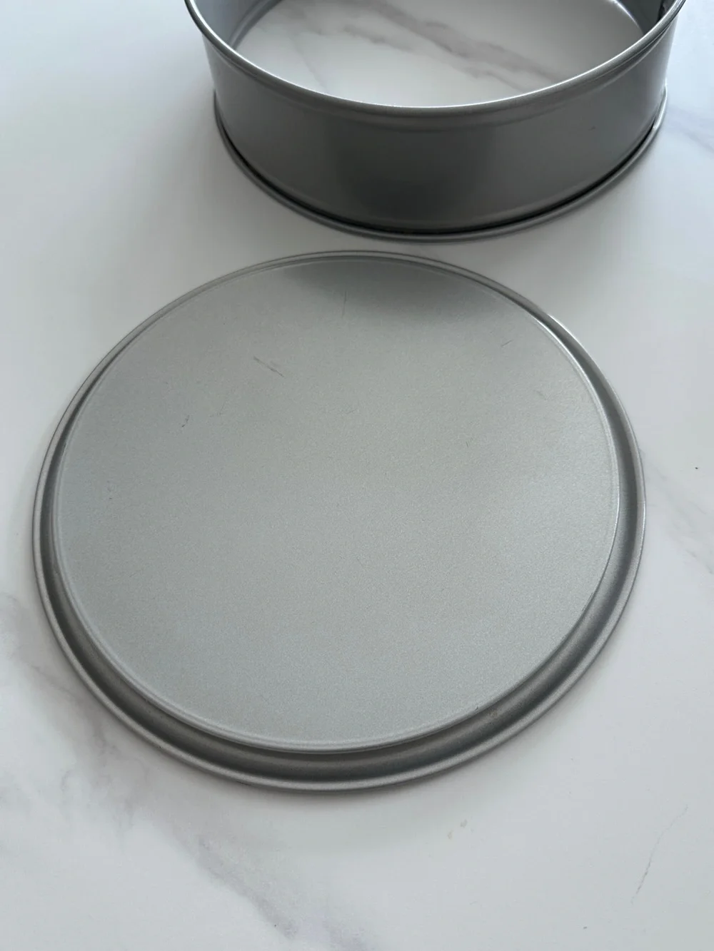 Large Bakeware Bundle - Muffin Pan, Loaf Pan, Spring Form Pan, Pie Plate